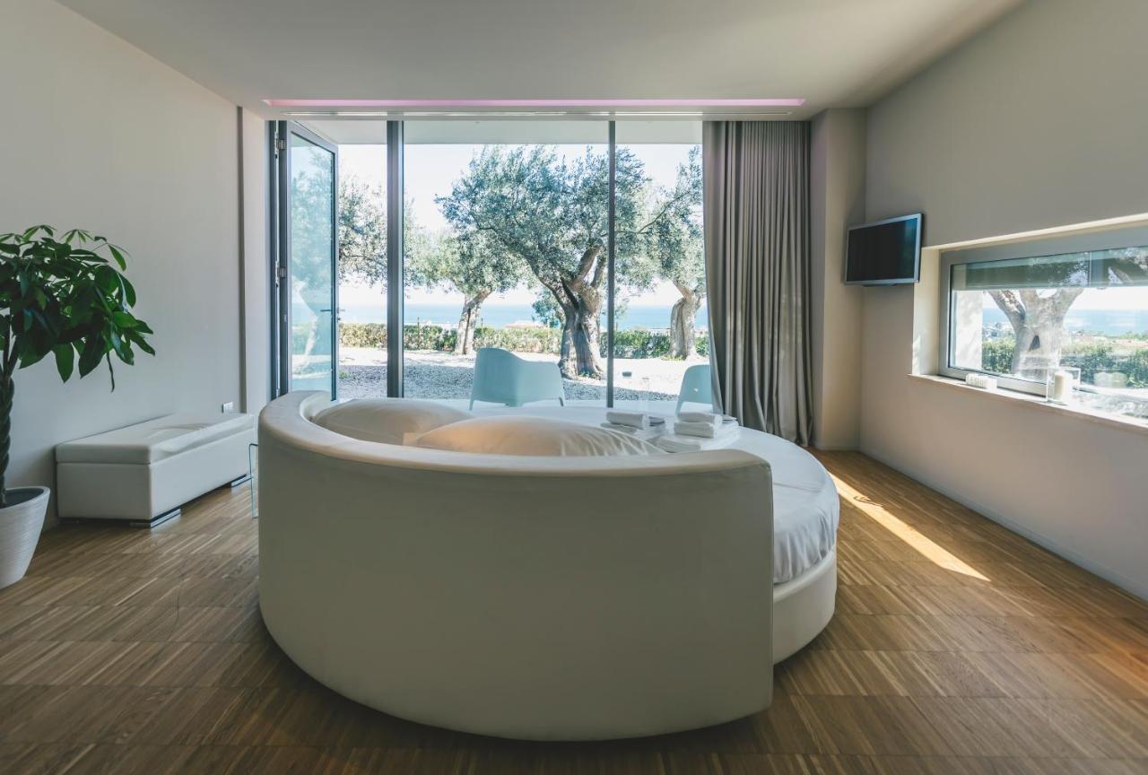 Alkimia Boutique Hotel Vasto Exterior photo